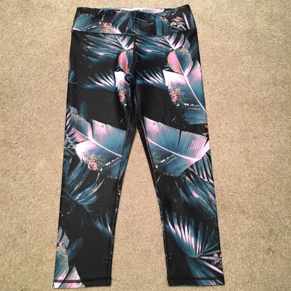 Fabletics Salar Capri - Picture 3 of 7